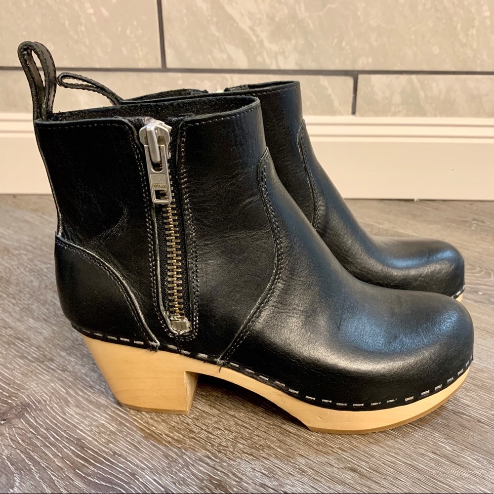Swedish Hasbeens Black Emy Clog Booties LIKE NEW